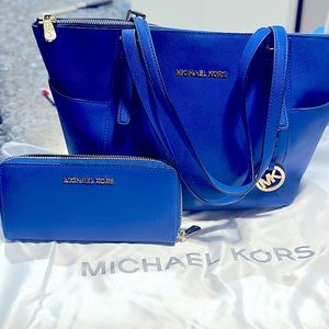Micheal Kors with matching wallet